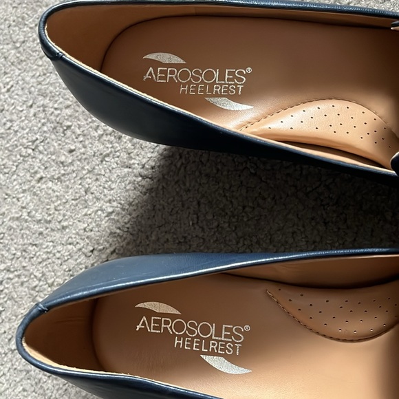 NWOT navy blue leather Wedge shoes by Aerosoles, size 8 1/2 - Picture 3 of 7